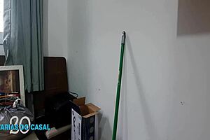 Safada Cumming On Cock In Group Action