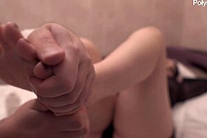 russian milf footjob makes me cum so fast with her curvy ass