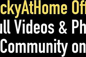 Milf Vicky Vette Licking and Strap-On Banging Julia Ann's Big Pussy