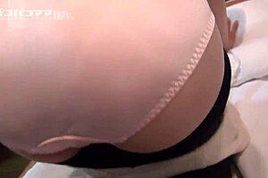 Mature Asian Woman Enjoys Messy Creampie Exposure 😏