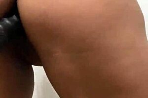 Anna Maria Mature Latina Shows Big Tits and Ass