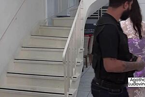 policial invade festa e flagra novinhas transando com deepthroat