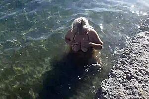 Can This Ultimate Bunny Help Me In The First Descendant's Full Fantasy World?