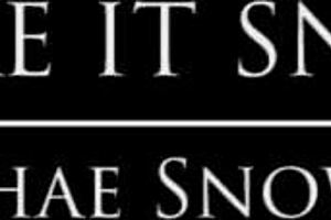 Babes Make It Snow: Shae Snow's Hidden Anal Blowjob Voyeur Session