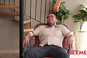 نجمة سيكسميكس جيزيل مونتيس، شرطية مثيرة، تتسخ مع المشتبه به