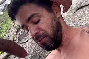 fodendo na praia de abrico, african gay bareback outdoor public sex