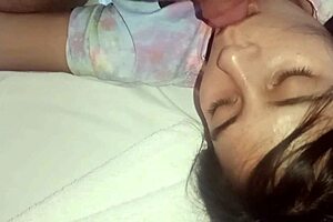 Pensé que era un sueño húmedo, pero ¡me están follando de verdad! No pares, me encanta tu cabecita rosada 😍