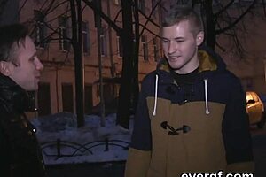 Broke dude lets foxy buddy nail ex-girlfriend for cash