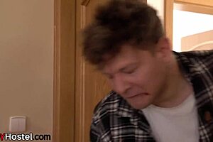 greedy hostel amateurs spoil guy in threesome?