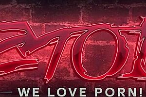 Lusty Krissy Lynn Riding Furiously Before Cumshot