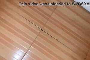 Amateur Pinay video scandal: big ass shaking and waving