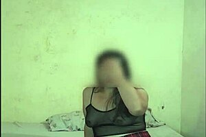 Stepfather seduces stepdaughter in this amateur porn video