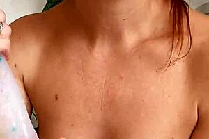 Cherry lips guides you to cum in spanish