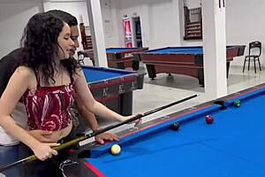 Please Can You Teach Me How To Play Billiards - If You Teach Me I Will Give You A Prize -Sub Espanol