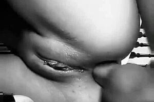 i'm novinha and i love takin' big dick in my ass, but i mean anal, for good orgasms