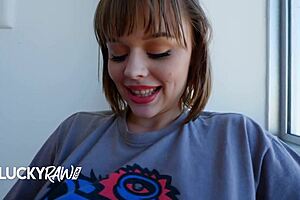 Gorgeous Slut Elle Loveland Sucks And Fucks Behind The Scenes