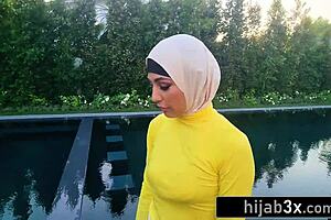 yo, muslim stepsister, wanna learn some naughty tricks from stepbro?