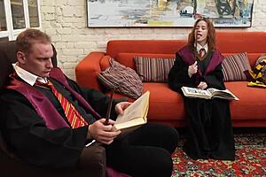 i saw hermione give harry potter a sloppy blowjob in cosplay