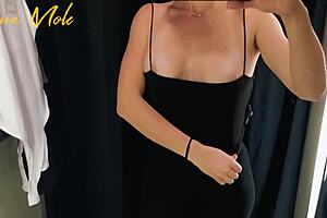 Perfect body girl teases in fitting room clips