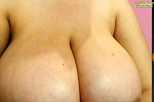 Chubby Girl With Huge Tits Dancing And Showing Body On Webcam