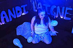Kandi Laigne's hot scene with balloon fetish