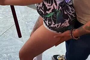 desnuda en la calle y en la casa de mis amigos