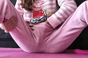 Stepsister With Small Boobs Masturbates Her Wet Shaved Pussy To Big Squirt Orgasm