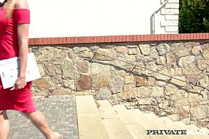 Paulina Soul deep throats four dark dicks intensely.