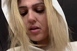 Sapatona Gets Horny at Gym Showing Nipples