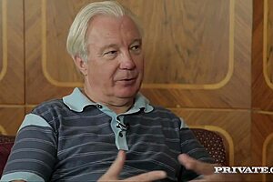 Hardcore gang bang legend Simony Diamond shares exclusive interview insights.