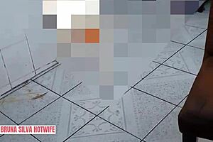 Brazilian Bruna Silva Hotwife - Trailer Indito Dando Novamente Apos Festa Na Casa Do Amigo Comedor 1 4