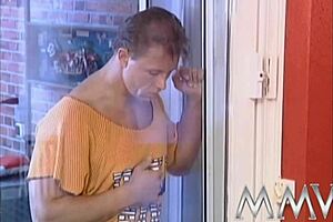 i love fucking big cocks doggystyle with my large ass.