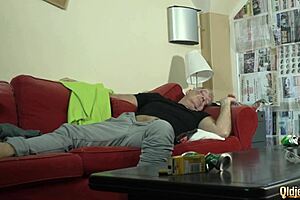 Teens slurp up cum after a steamy threesome ride