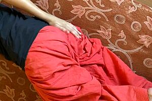 Slim College Girl Meets Security Guard At Night In Full HD Indian Movie With Hindi Audio Talks