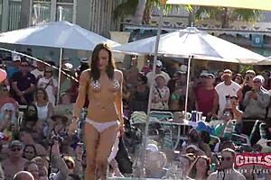 Insane pool party twerking at Key West fest