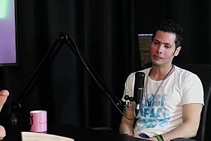 o gang bang marcado tem fetiche de transar no elevador com gays