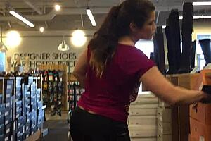 mature bodybuilder shows ass in panties while shopping