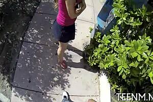 Courtney Loxx sucks cock roughly 😈