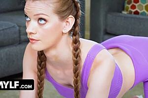 i licked my redhead mylf's ass and streched her anal in yoga pants