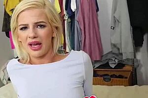 Stepsister spied before deep ass fuck