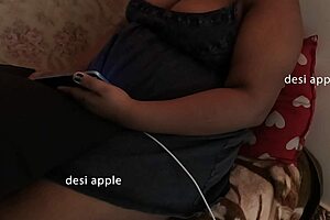 This desi india it girl has amazing big tits 😍
