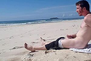 beach jerk off session in public