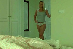 Milf Gives Best Blowjob With Deepthroat On Big Cock