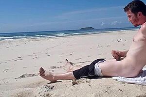 beach jerk off session in public