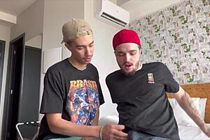 Boy from App Pounding the Novinho with Big Cock