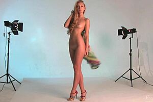 blonde teen 18+ with hazel eyes, wanna see me bare?