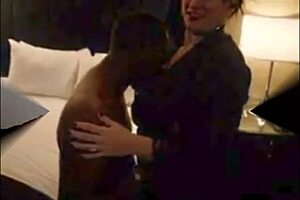 A video guide for the wife who wants to be a hotwife