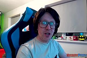 Real Amateur Receives Facial