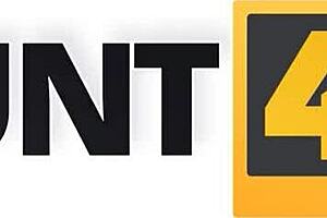 guy lets his wife get nailed by a stranger for cash in this pickup scenario.