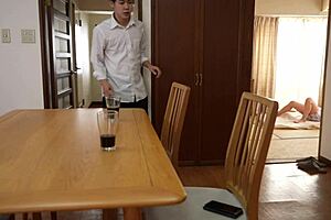 Cheating with friend's mature mom, Ayame squirting wildly